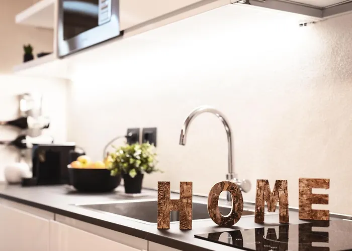 Centre - Martinet 17 *