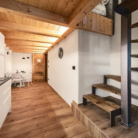 Centre - Martinet 17 *