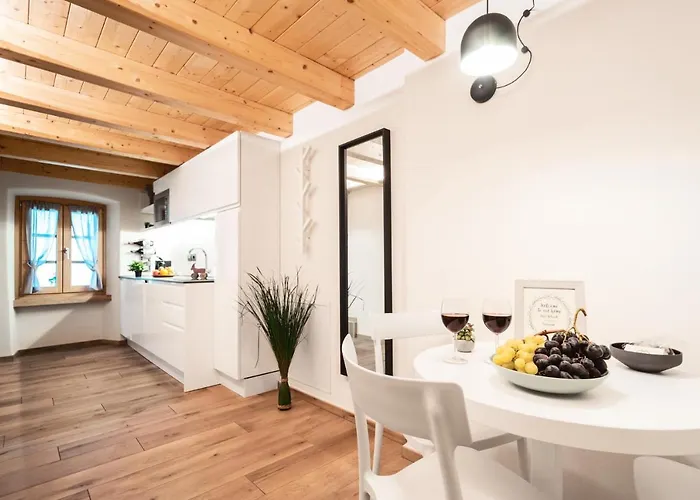 Appartement Centre - Martinet 17 *